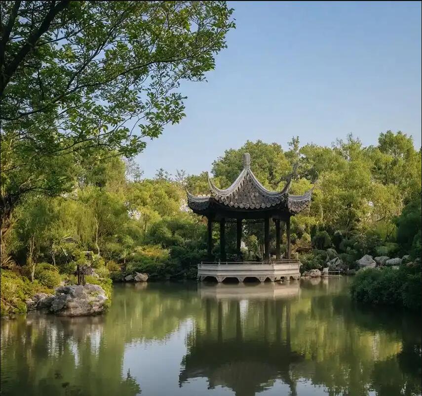 南京秦淮雨珍司机有限公司